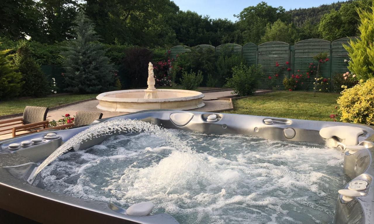 Gite Logis Des Fontaines Raon-l'Etape ภายนอก รูปภาพ